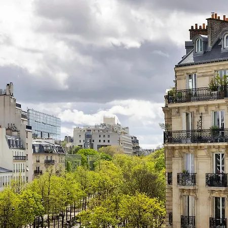 Aiglon Hotel Parigi