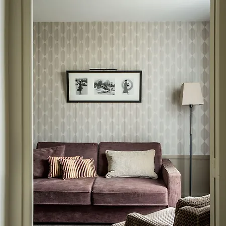 Aiglon Hotel Parigi