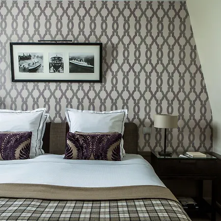 Aiglon Hotel Parigi