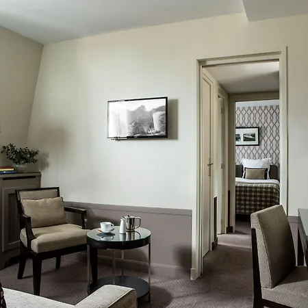 Hotel Aiglon Parigi
