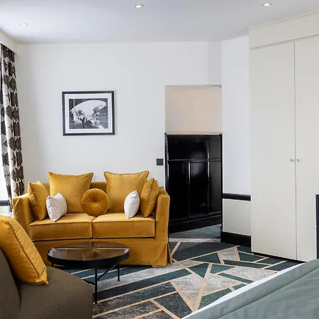 Hotel Aiglon 4*